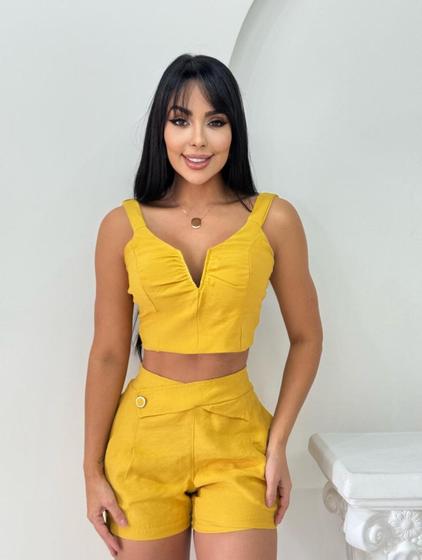 Imagem de Conjunto Curto Feminino Alfaiataria Cropped e Shorts S9724
