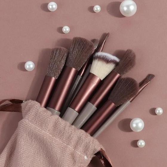 Imagem de Conjunto de 13 Pincel de Maquiagem com 3 Cores - Kit de Sombra e Base