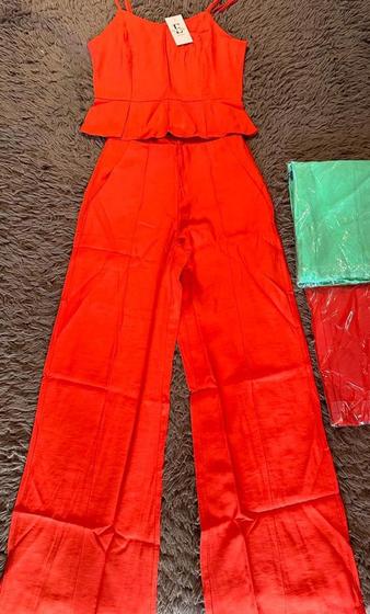 Imagem de Conjunto de calça com blusa Cropped feminino