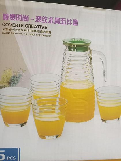 Imagem de Conjunto de Jarra 1L com 4 Copos 200ml cada. VIDRO. - L&T Importação