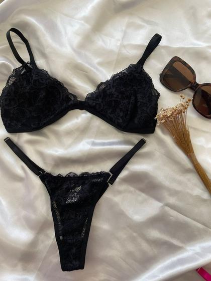 Imagem de Conjunto de lingerie em renda sem bojo e sem aro