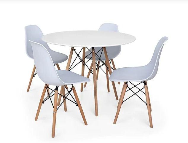 Imagem de Conjunto de Mesa de Jantar Eames Eiffel Redonda 100cm Tampo de Madeira Branco com 4 Cadeiras Brancas