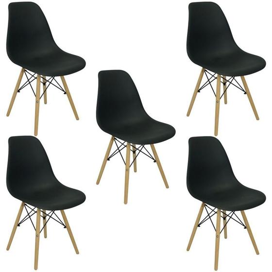 Imagem de Conjunto De Mesa De Jantar Eames Eiffel Redonda 100cm Tampo De Madeira Preto Com 5 Cadeiras Pretas