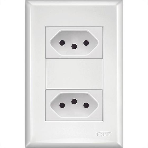 Imagem de Conjunto Fame Evidence 4X2 Branco Com Placa (2Tomada 10A)