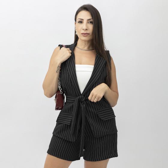 Imagem de Conjunto Feminino Alfaiataria Short Curto E Colete Elegante