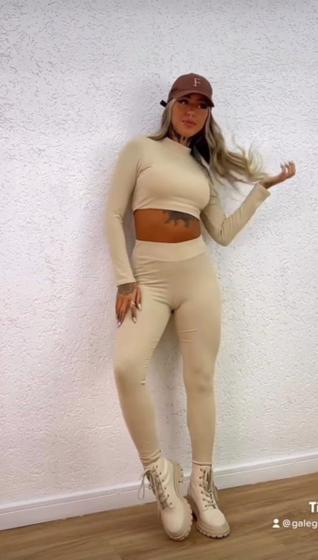 Imagem de Conjunto Feminino Calça e Cropped Canelado 