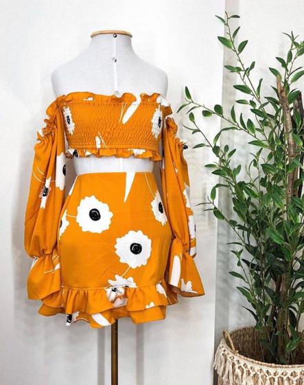 Imagem de Conjunto feminino cropped e saia floral manga longa inspiração farm