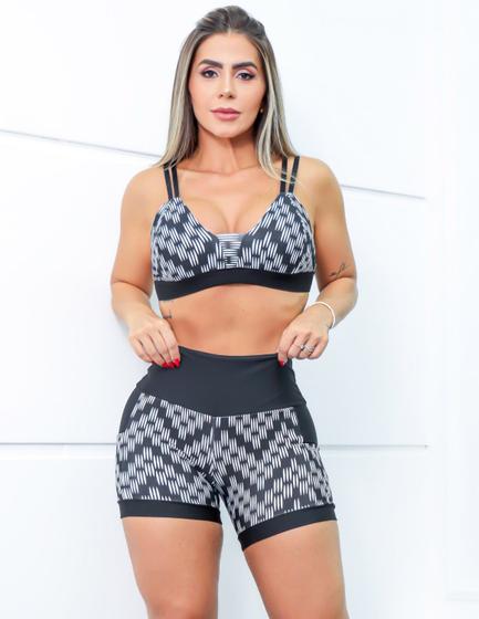 Imagem de Conjunto Feminino Estampado Top com Bojo e Short com Bolsos Laterais