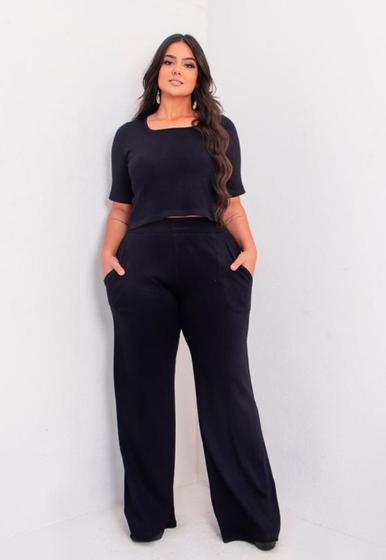 Imagem de Conjunto Feminino Plus Size Canelado Com Calça Flare E Blusa