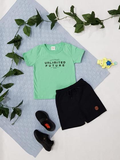 Imagem de Conjunto Infantil para meninos com Camiseta e Short