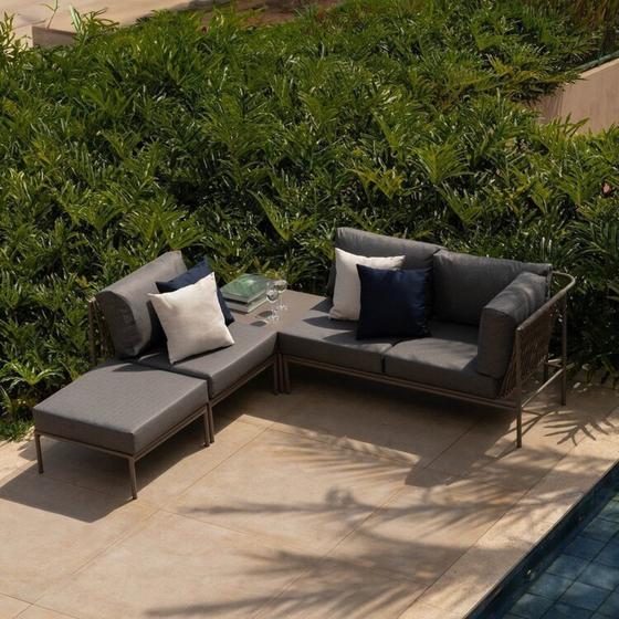 Imagem de Conjunto Jardim e Varanda 1 Chaise 1 Sofá 1 Puff 1 Mesa Lateral 70cm Refúgio Cabecasa Madeiramadeira Champanhe/Cinza Mesclado