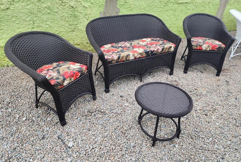 Imagem de Conjunto jogo poltronas e sofá area externa interna cor Tabaco, Mauí vermelho