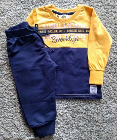 Imagem de Conjunto masculino camiseta meia malha amarelo/marinho ml e calça moletom marinho felpa colorittá