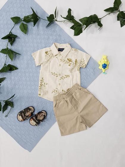 Imagem de Conjunto para Meninos Infantil com Camisa e Short