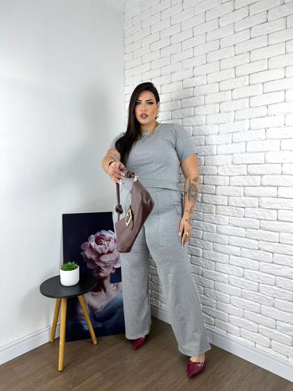 Imagem de Conjunto Plus Size Calça Bolso do Lado e Blusa Soltinho