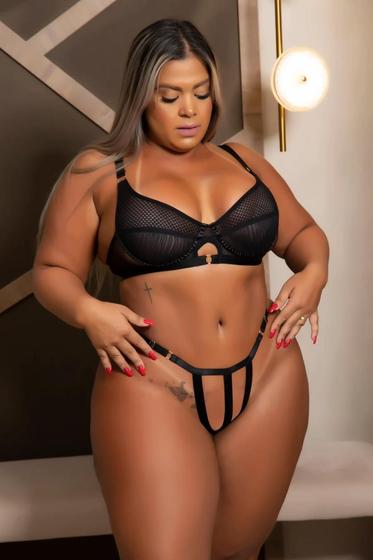 Imagem de Conjunto preto plus size com aro de sustentação calcinha  feita em elastico