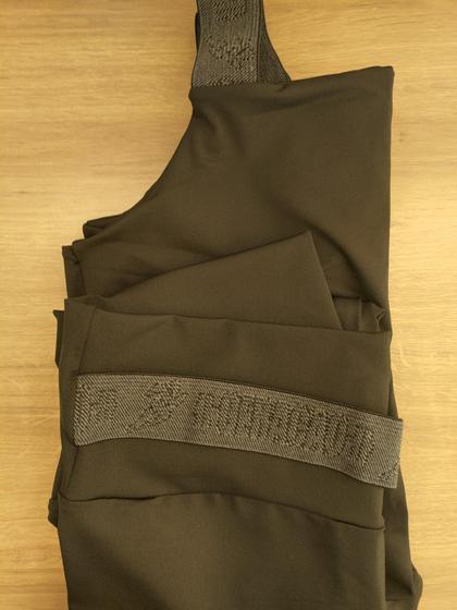 Imagem de Conjunto Top com Bojo e Legging Plus Size Tamanho Único Para Academia e Atividade Físicas
