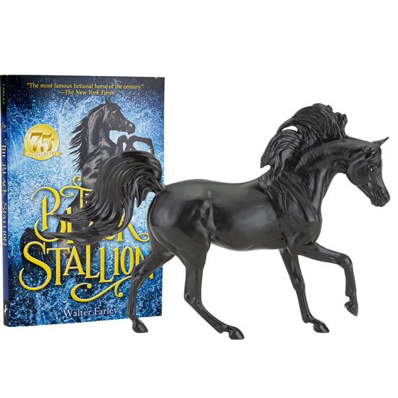 Imagem de Conjunto Toy Breyer Black Stallion Horse & Book 6181 com livro