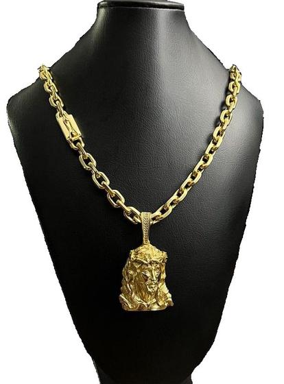 Imagem de Cordão Cadeado 12mm + Pingente Jesus 3d - Banhado a ouro 18k