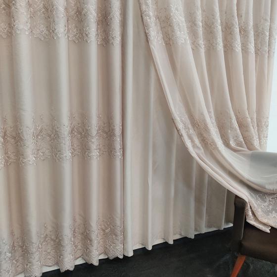Imagem de Cortina Bordado Com Forro Leve Microfibra P/Varão 3,00X2,30