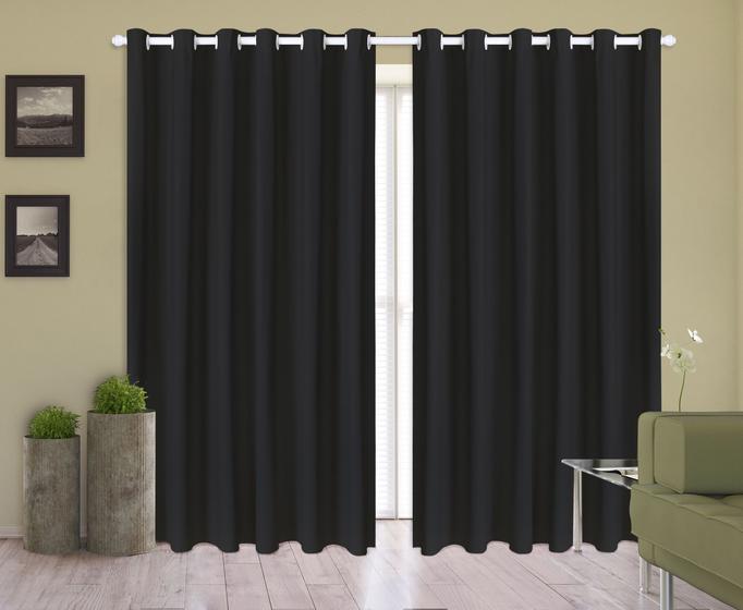 Cortina Corta Luz 2,50M X 2,20M 100% Blackout PVC Preto Menor preço em Cortina Corta Luz 2,50M X 2,20M 100% Blackout PVC Preto