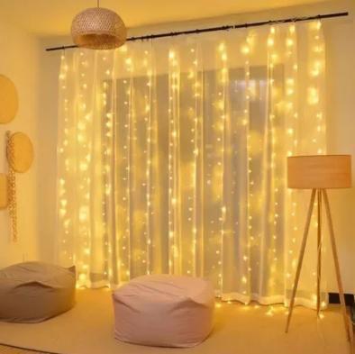 Imagem de Cortina de LED com Controle Remoto: Facilidade de Uso e Beleza Intensa