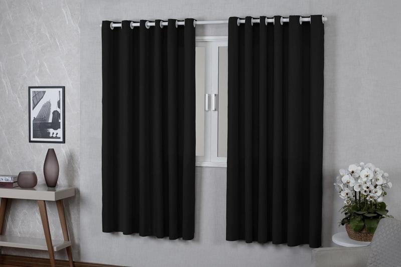 Cortina Roma 2,20x1,70 Quarto Sala Escritorio Preto é boa?