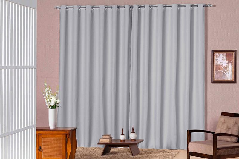 Cortina Sala Quarto Solaris Tecido Blackout 4,00m x2,50m Gelo Menor preço em Cortina Sala Quarto Solaris Tecido Blackout 4,00m x2,50m Gelo