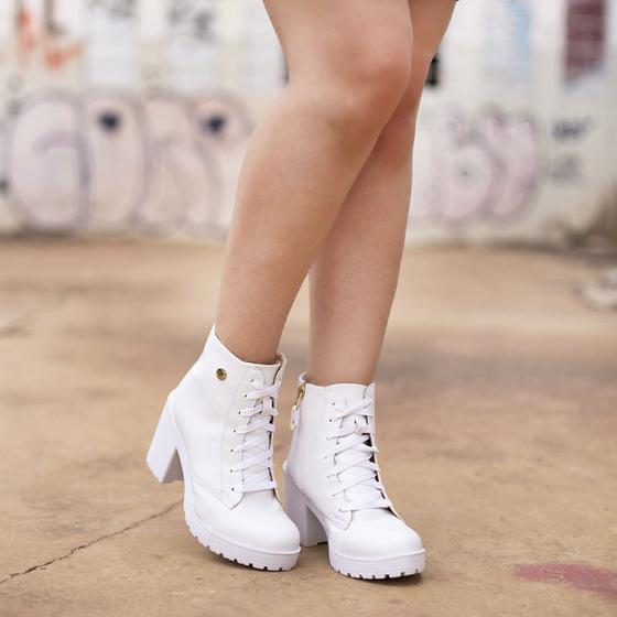 Coturno Bota Feminina Blogueira Salto Tratorado Original Muritalle