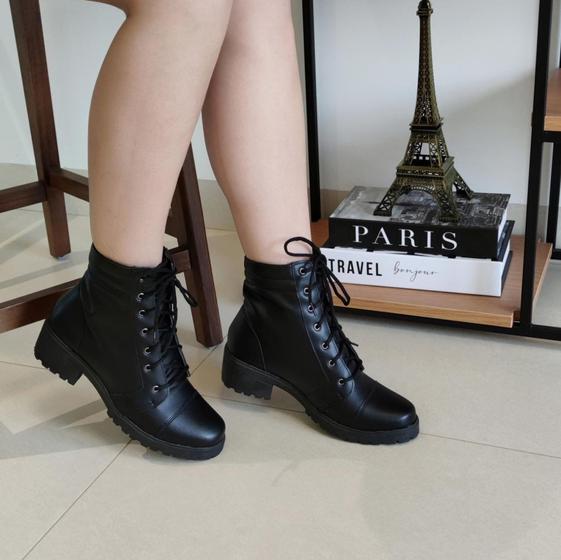 Coturno Bota Feminina Conforto Salto Grosso Baixo PRETO Plataforma Blogueira Menor preço em Coturno Bota Feminina Conforto Salto Grosso Baixo PRETO Plataforma Blogueira
