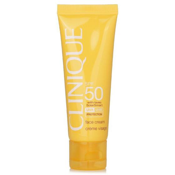 Imagem de Creme facial solar SPF 50 com proteção UVA/UVB Clinique