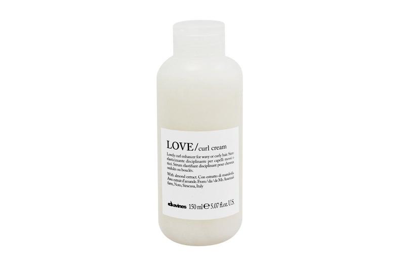 Imagem de Creme para Ondas Davines LOVE Weightless Curl Defining - 150ml