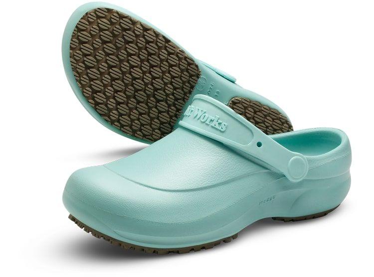 crocs soft work