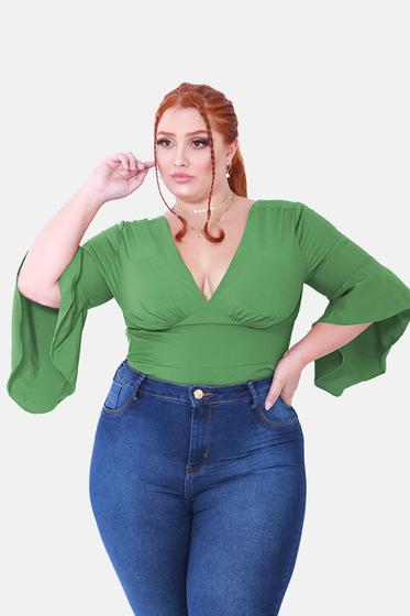 Imagem de Cropped Feminino Plus Size Manga Flare com Bojo Laço Costa Nua Tamanhos Grandes