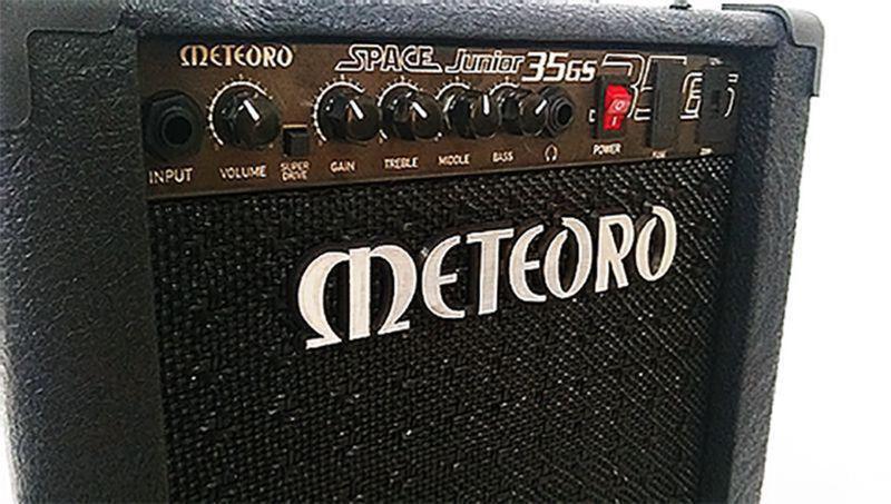 Imagem de Cubo Meteoro Space Guitar Jr 35GS 25 Watts