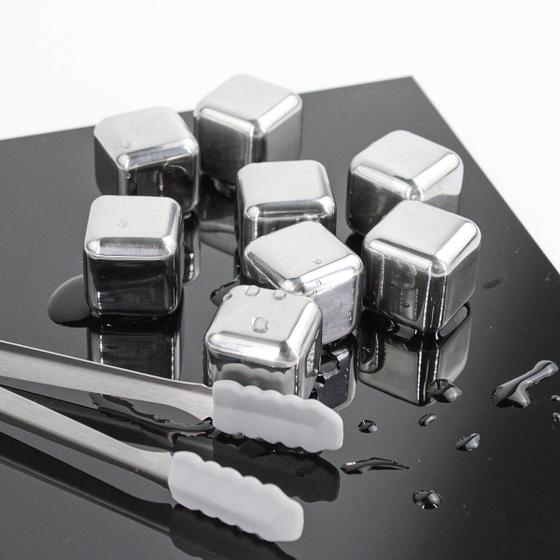 Cubos De Gelo Aço Inox Metal Com Pegador Whisky Drinks Kit com 8 Un Menor preço em Cubos De Gelo Aço Inox Metal Com Pegador Whisky Drinks Kit com 8 Un