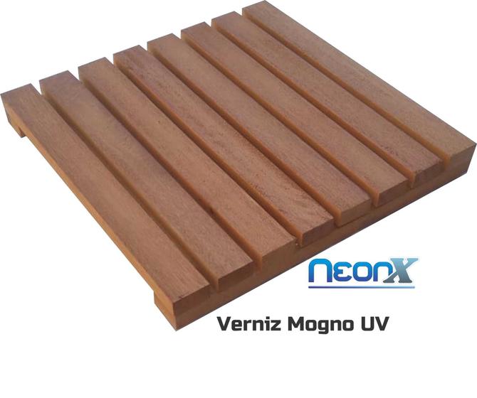 Imagem de Deck De Madeira Modular 40x40cm Neonx Com Pintura NeonX