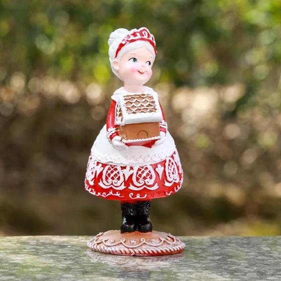 Imagem de Decoração de Natal em Resina - Casal com Caixas de Presente e Bolo