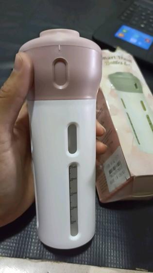 Imagem de Dispenser Garrafa 4 em 1 Loção Portátil Shampoo Gel Cremes