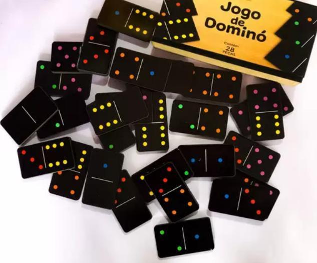 Imagem de Dominó Colorido com estojo kit com 56 peças