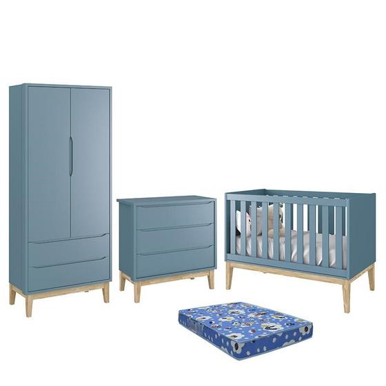 Imagem de Dormitório Infantil Classic 2 Portas, Cômoda 3 Gavetas, Berço Azul Fosco com Pés Madeira Natural e Colchão - Reller Móveis