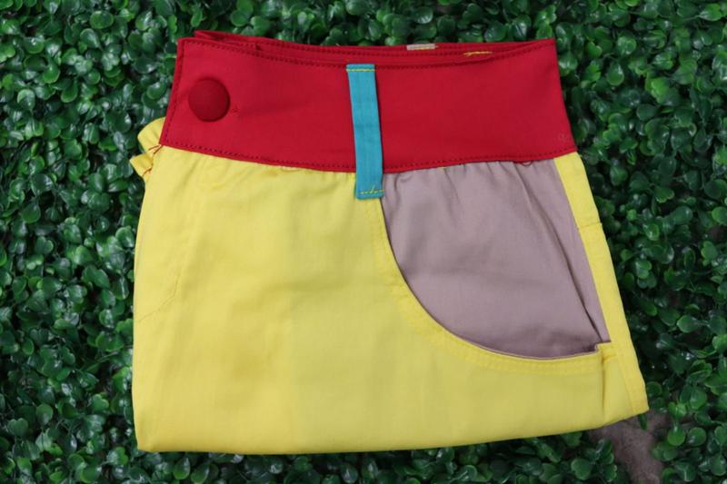 Imagem de DOUTORAS MODAS Shorts de Sarja Feminino Estilo Emília 003