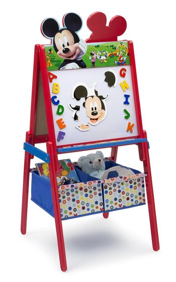 Imagem de Easel Delta Children de madeira frente e verso com Mickey de armazenamento