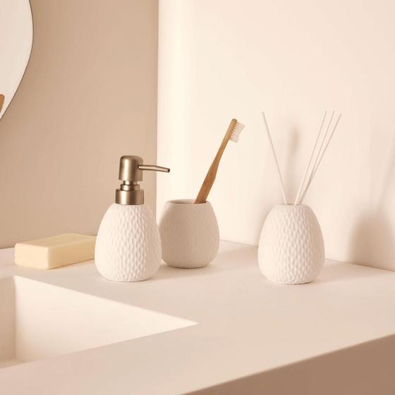 Imagem de Elegância Concreta: Kit de Banheiro em Cimento Off White - 3 PCS