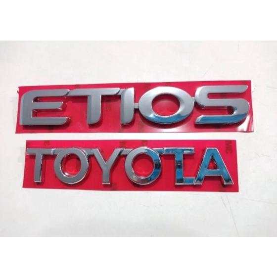 Imagem de Emblema letreiro Etios mais Toyota kit 2 Peças cromada ano modelo 2013 até 2018