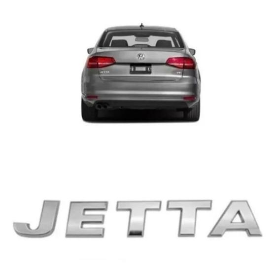 Imagem de Emblema letreiro linha Volkswagen Jetta ano modelo 2015 acima porta mala