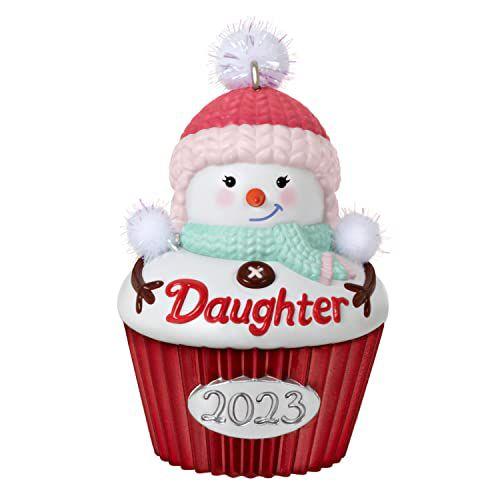 Imagem de Enfeite de Natal Hallmark Keepsake 2023, Daughter Cupcake,