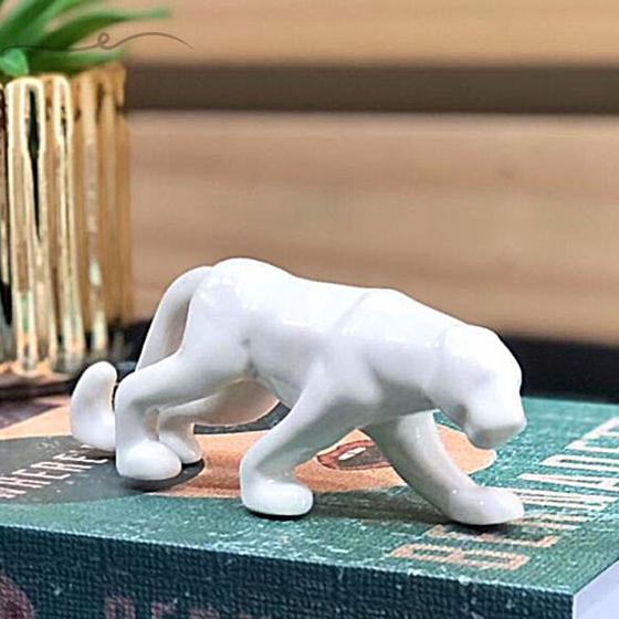 enfeite decorativo branco para colocar encima de livros onça Menor preço em enfeite decorativo branco para colocar encima de livros onça