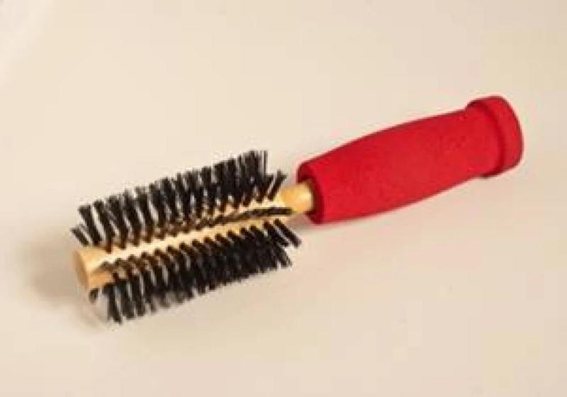 Imagem de Escova de cabelo com cabo engrossado
