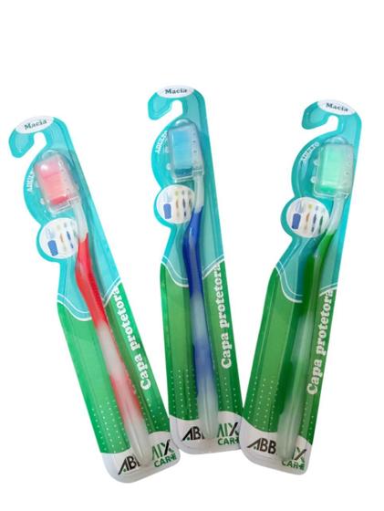 Imagem de ESCOVA DE DENTE MACIA COM CAPA - 12  ESCOVAS cores variadas